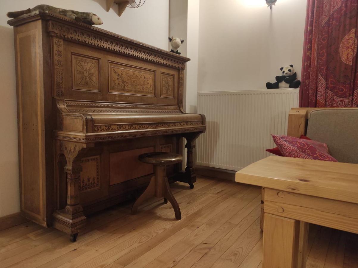 Hotel Hajstra Krempna Esterno foto