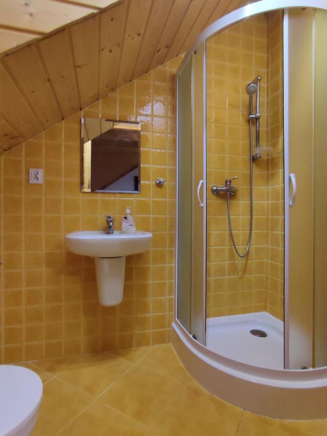 Hotel Hajstra Krempna Esterno foto