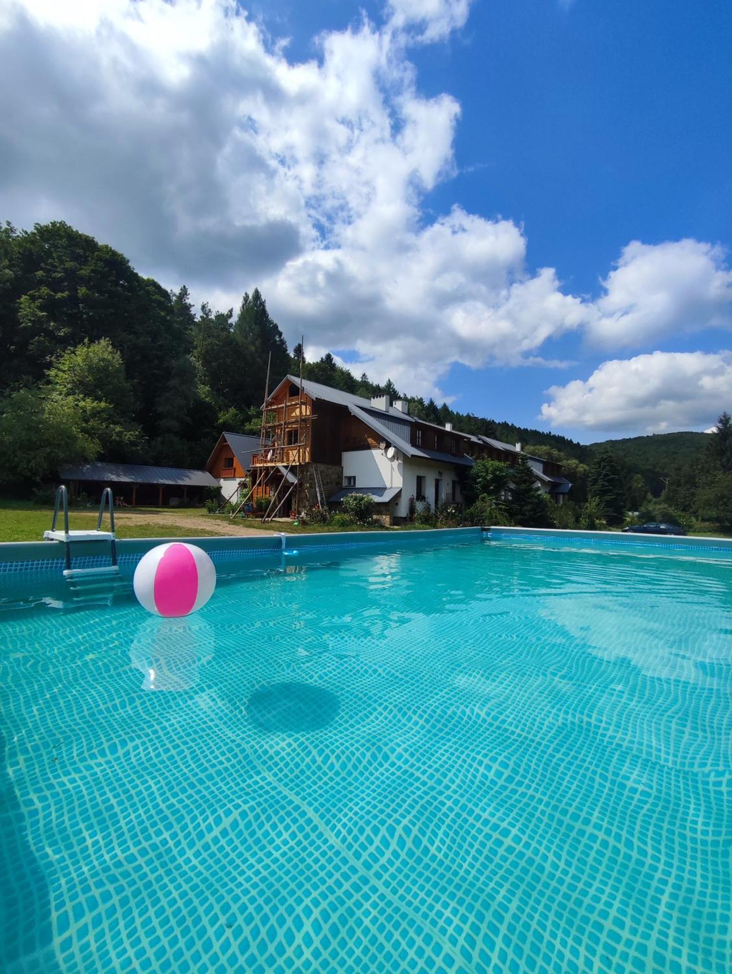 Hotel Hajstra Krempna Esterno foto